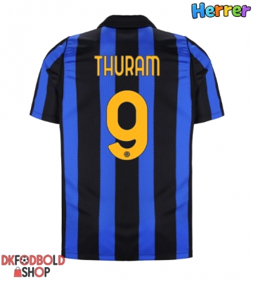 Inter Milan Marcus Thuram #9 Hjemmebanetrøje 2026-27 Kort ærmer Inter Milan Marcus Thuram #9 Hjemmebanetrøje 2026-27 Kort ærmer